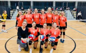 School team with Gala volleyballs